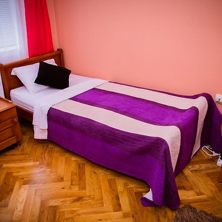 Vila Ile De France Novi Sad Luaran gambar
