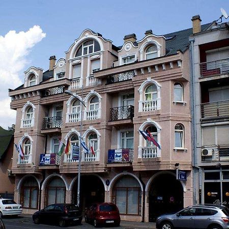 Vila Ile De France Novi Sad Luaran gambar