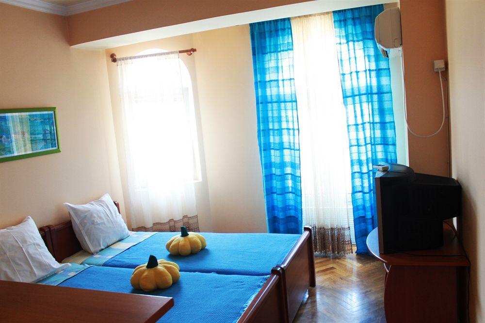 Vila Ile De France Novi Sad Luaran gambar