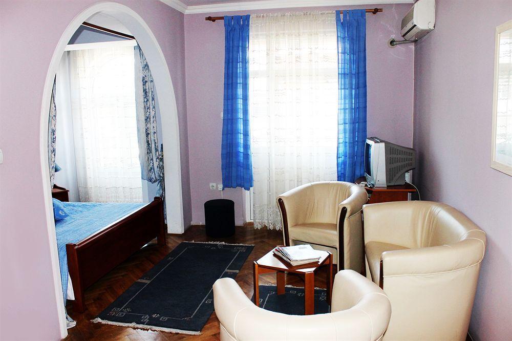 Vila Ile De France Novi Sad Luaran gambar