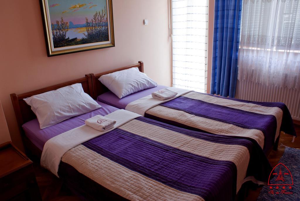 Vila Ile De France Novi Sad Luaran gambar
